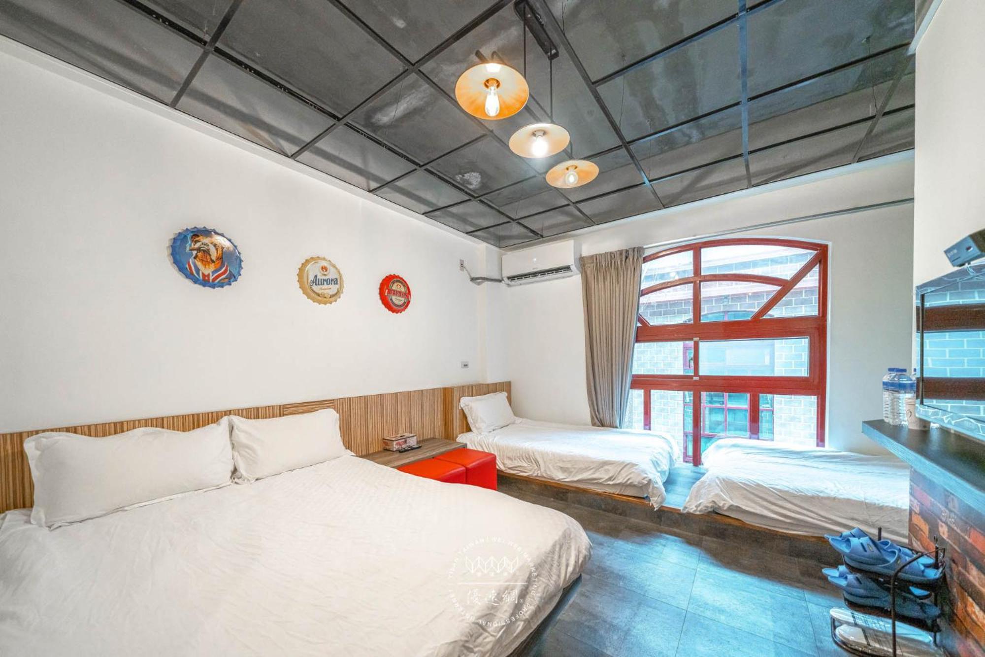 羅東夜市 工業loft旅宿 Loft House Luodong Exterior foto